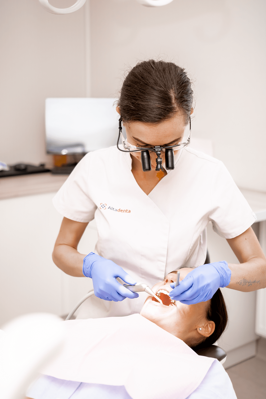 odontologo-paslaugos-altamedica